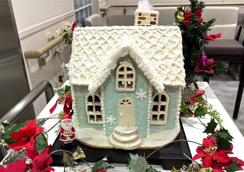 お菓子の家完成